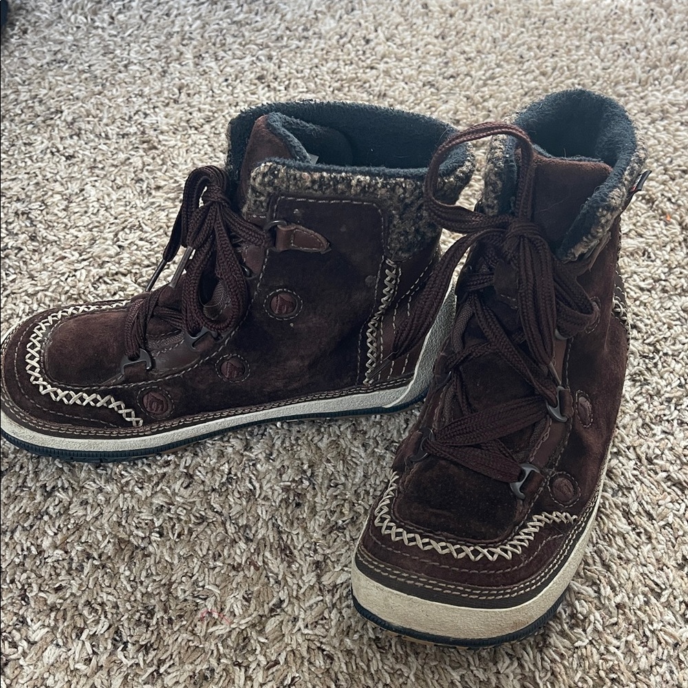 Merrell Puffin Lace Mid Brown Women's Lined Suede Lace Up Snow Boots size 6.5